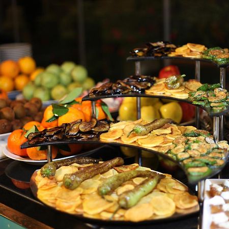 Unluselek Hotel Anamur Esterno foto