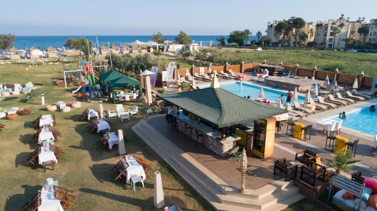 Unluselek Hotel Anamur Esterno foto