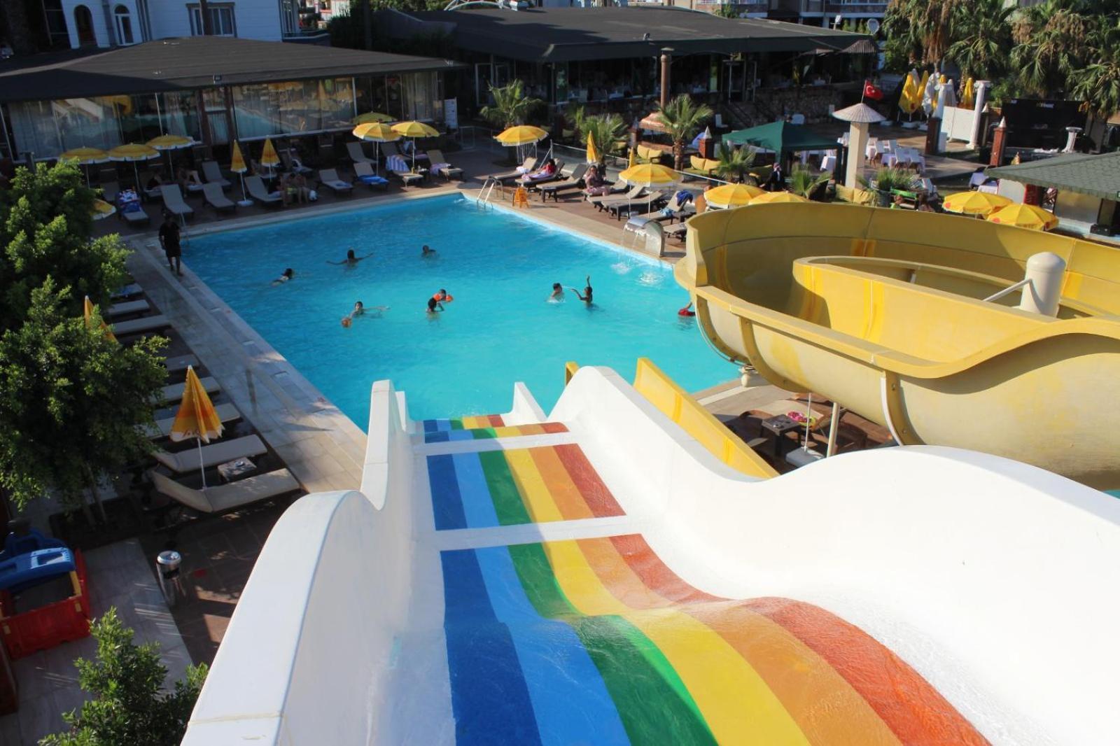 Unluselek Hotel Anamur Esterno foto