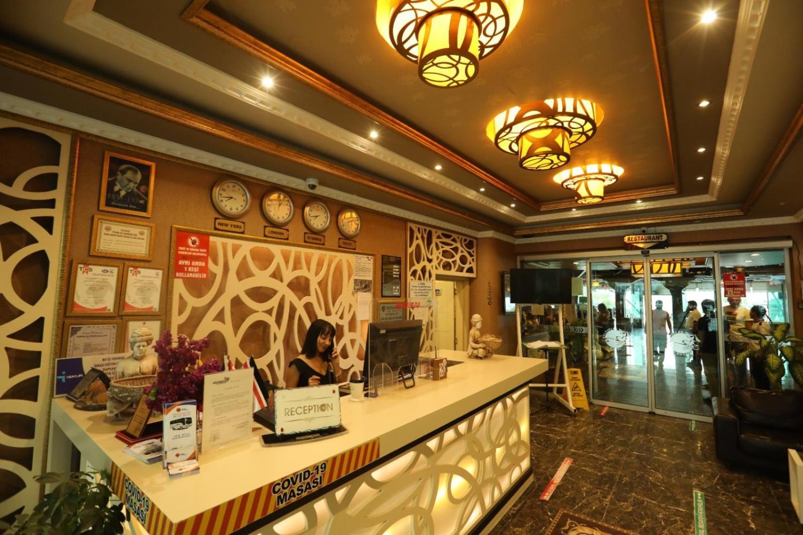 Unluselek Hotel Anamur Esterno foto