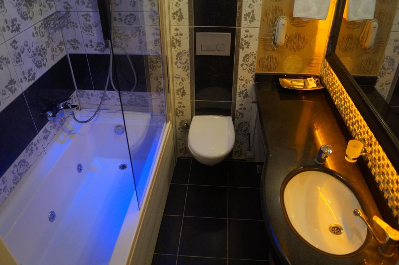 Unluselek Hotel Anamur Esterno foto