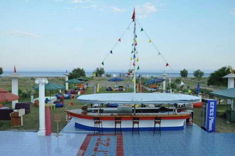 Unluselek Hotel Anamur Esterno foto