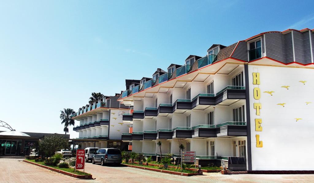 Unluselek Hotel Anamur Esterno foto