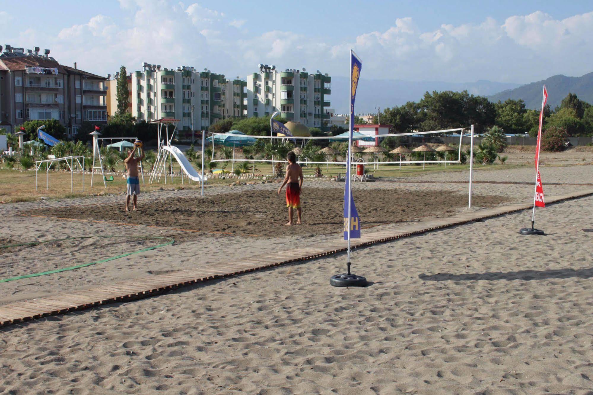 Unluselek Hotel Anamur Esterno foto