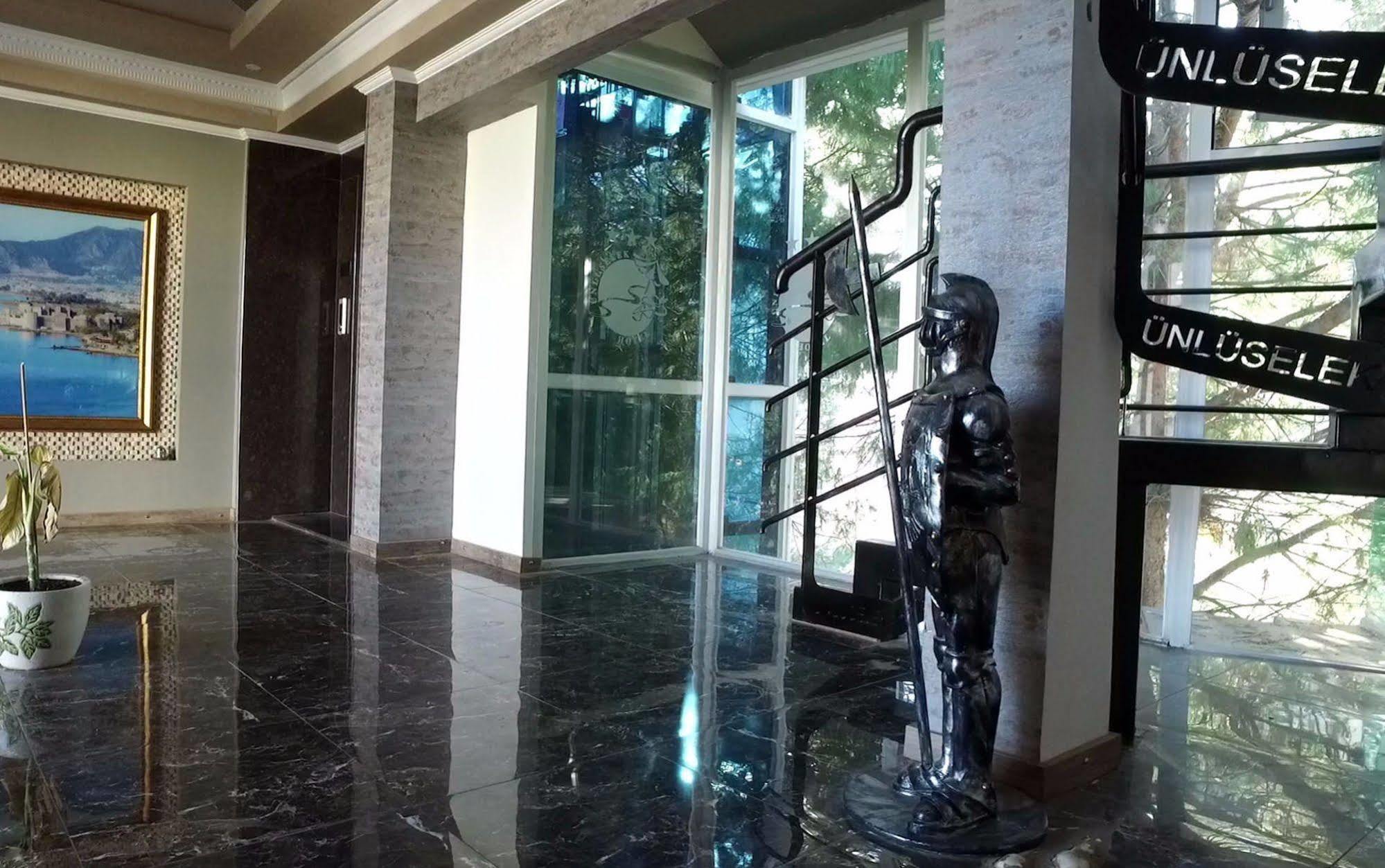 Unluselek Hotel Anamur Esterno foto